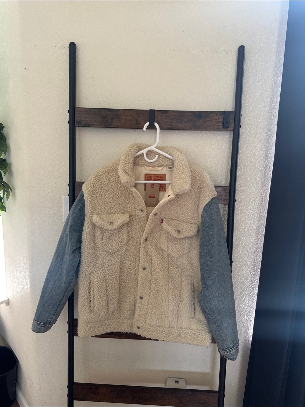 Levi's Cream Sherpa Jacket with Light Blue Denim Sleeves